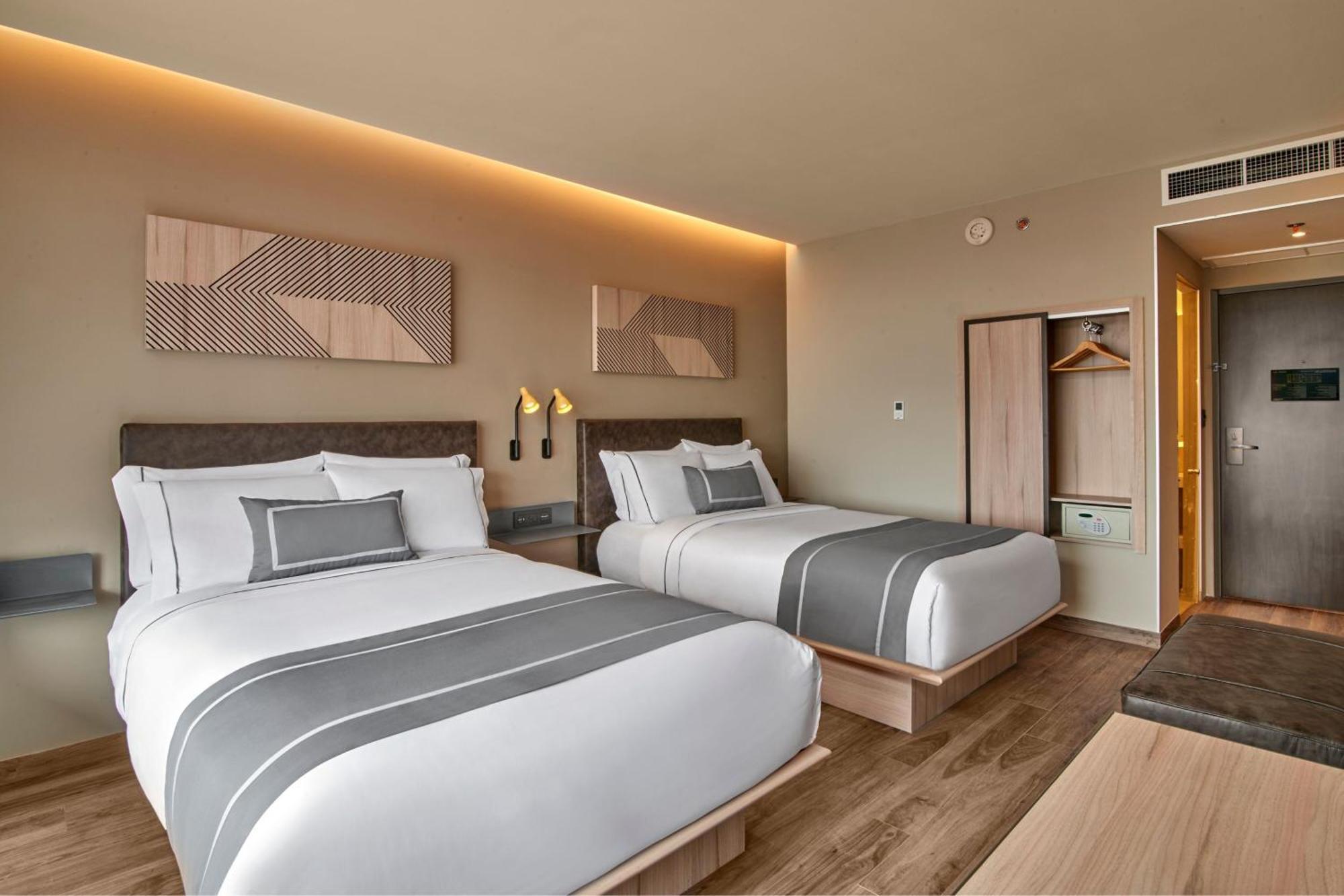 ซิตี้ เอ็กซ์เพรส พลัส อินเตอร์โลมาส Hotel เม็กซิโกซิตี้ ภายนอก รูปภาพ